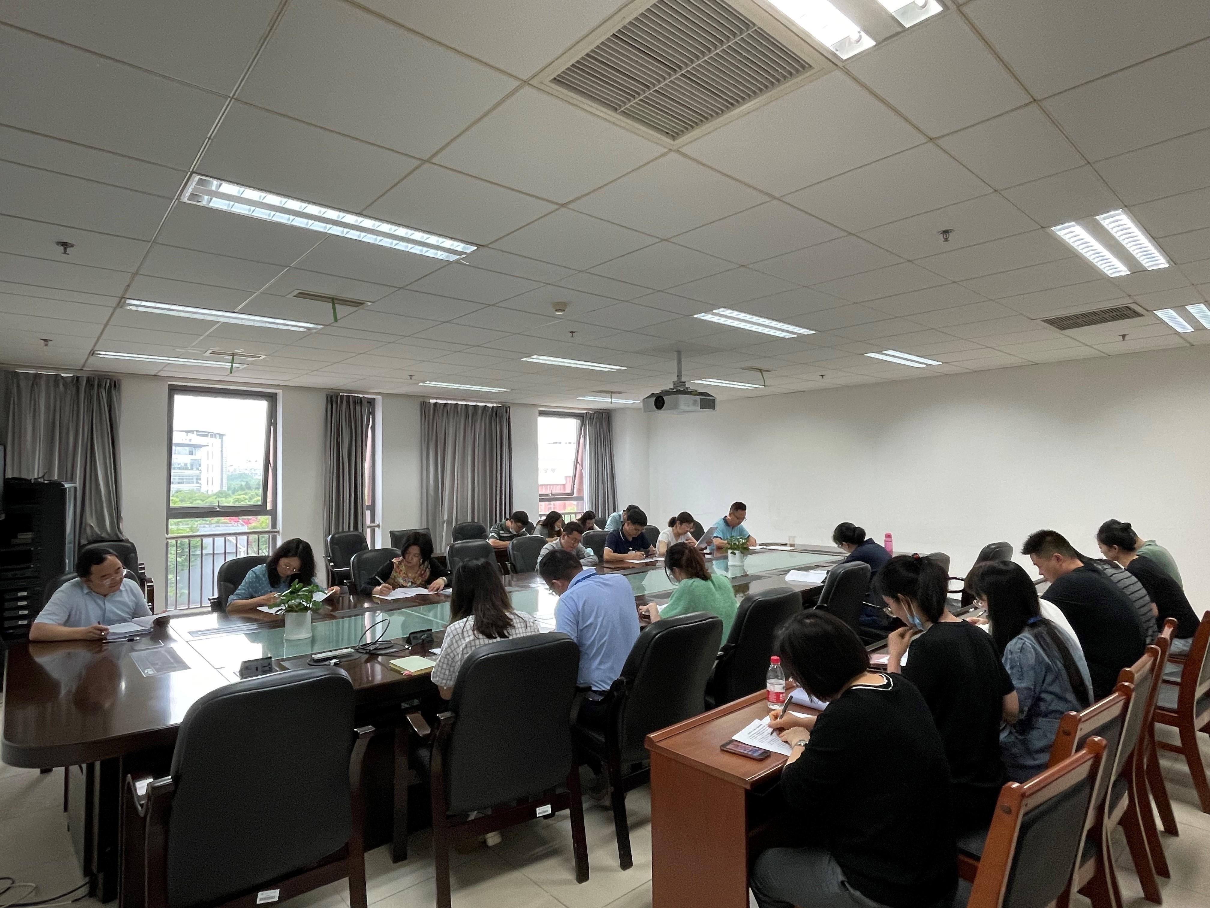 英国上市公司365