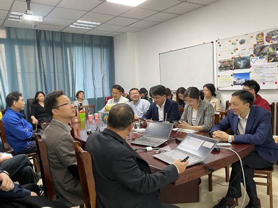 英国上市公司365