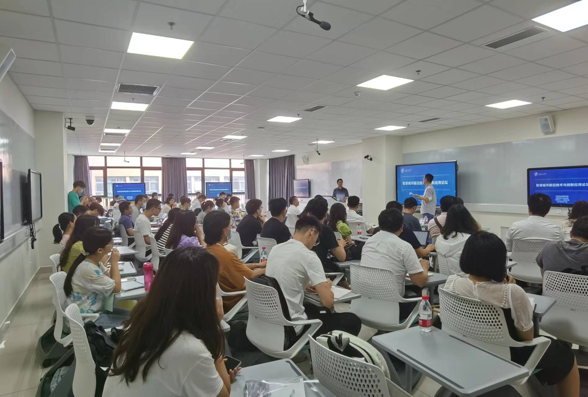 英国上市公司365