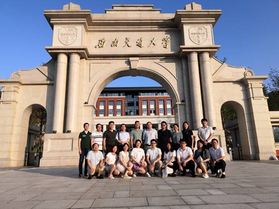 英国上市公司365