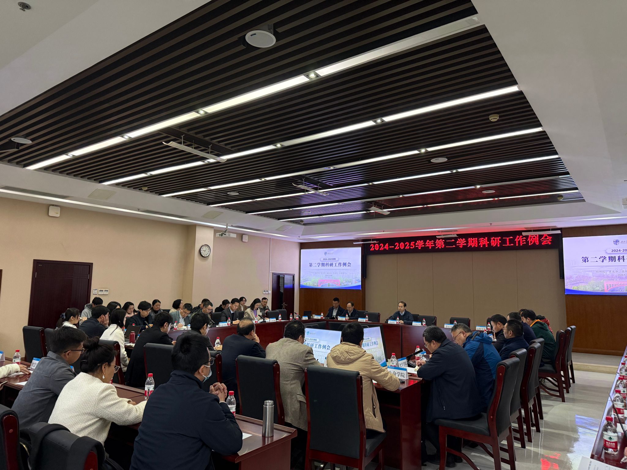 英国上市公司365