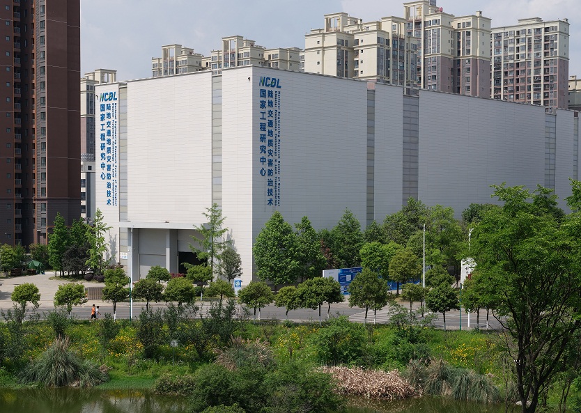 英国上市公司365