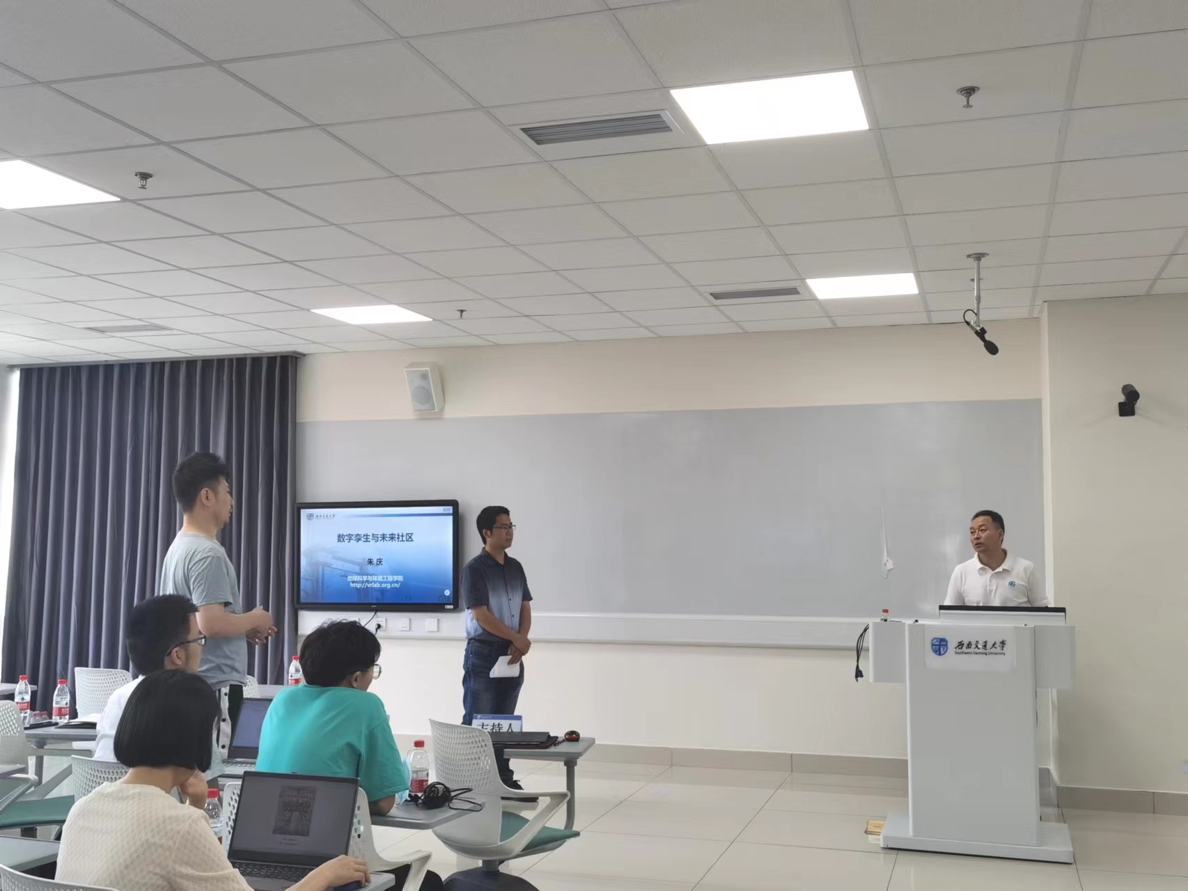 英国上市公司365