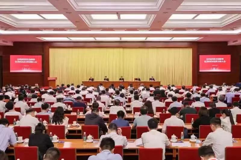 英国上市公司365