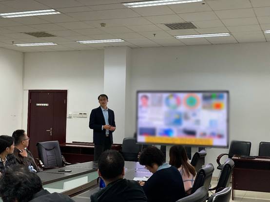 英国上市公司365