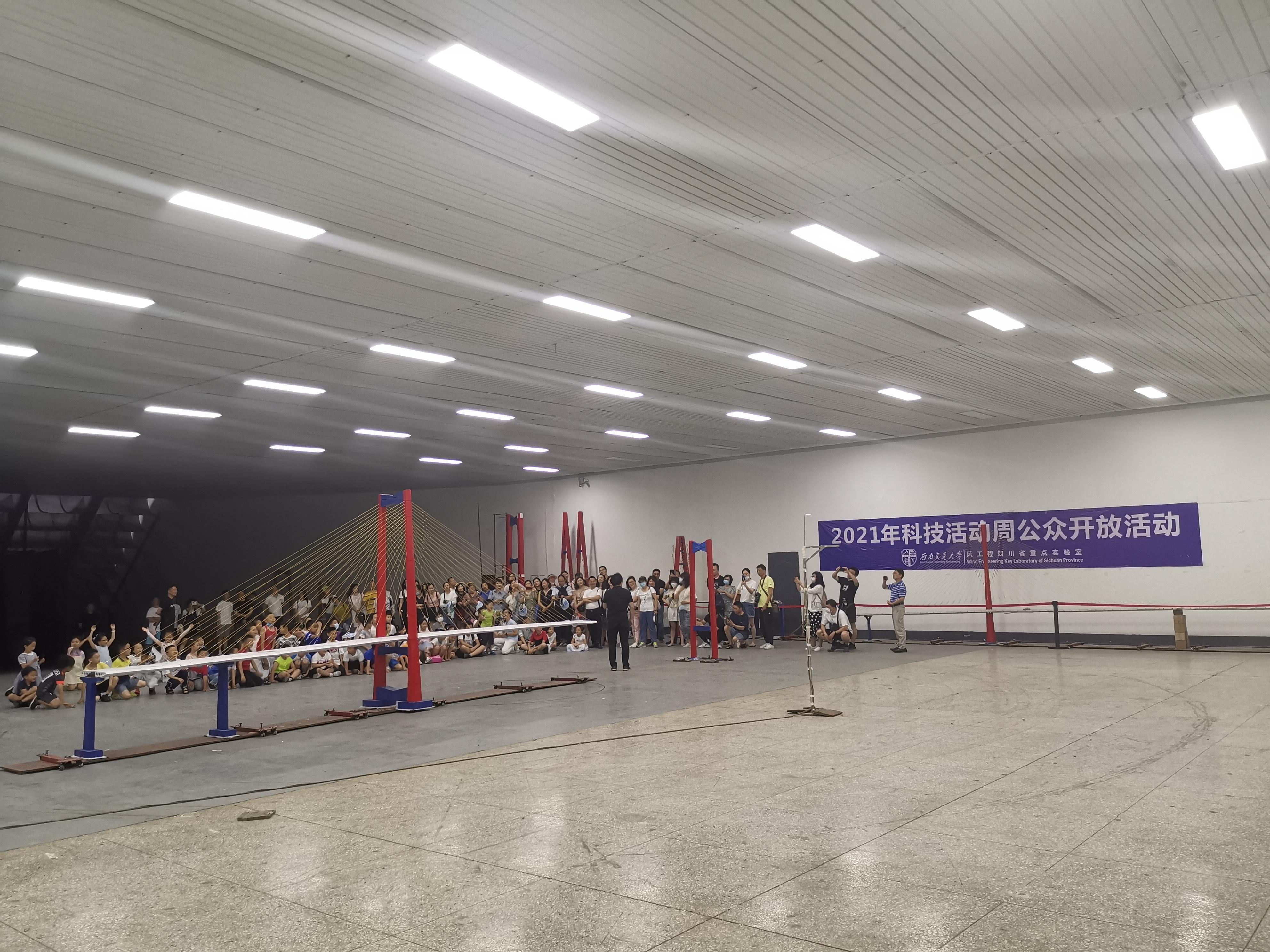 英国上市公司365